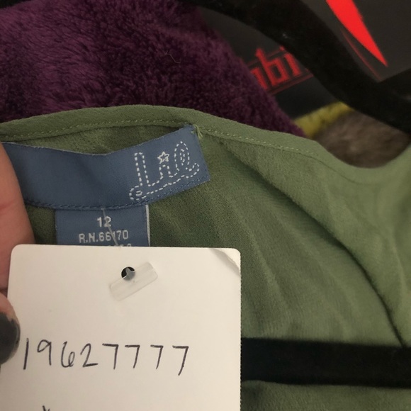 Anthropologie silk dress. - Picture 4 of 5